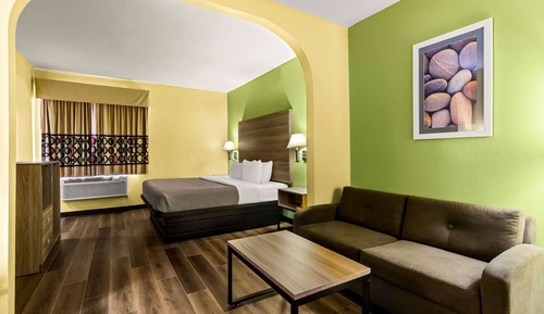 Suite, 1 King Bed with Sofa bed, Non Smoking