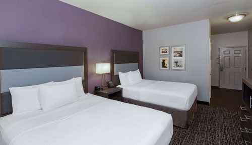 Room, 2 Queen Beds, Accessible (Mobility,Hearing,Tub w/Grab Bars)
