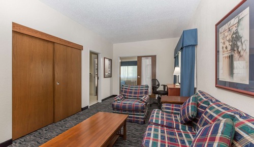 Superior Suite, 1 King Bed, Non Smoking