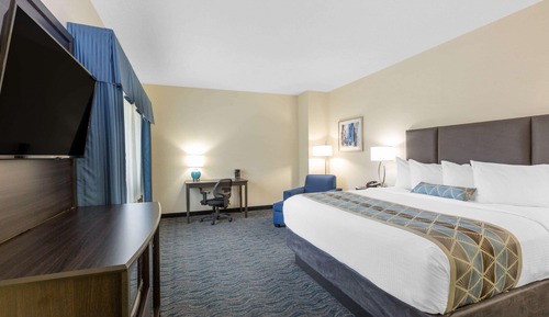 Suite, 1 King Bed, Accessible, Non Smoking