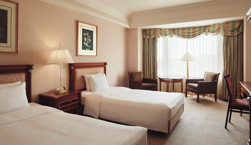 Check-in 4pm, out 10am, Luxury Twin, Non Smoking (extra beds for person over age of 4)