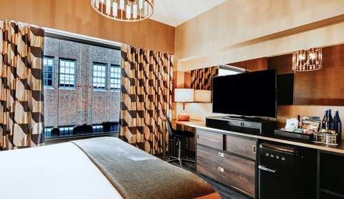 Standard Room, 1 King Bed (Roxy King)