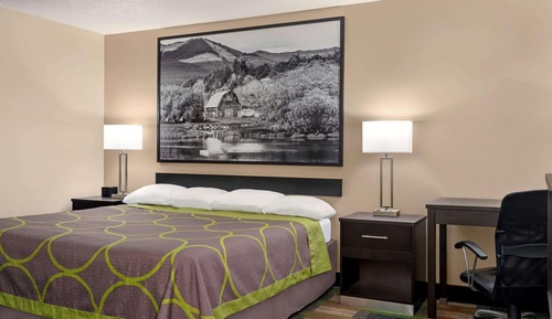 Studio Suite, 1 King Bed, Non Smoking