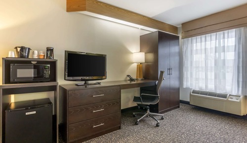 Room, 1 Queen Bed, Accessible, Non Smoking (Bathtub)