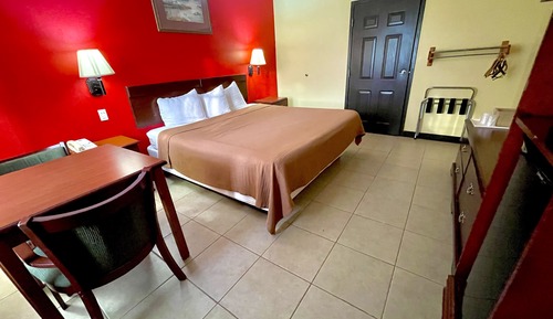 Room, 1 King Bed, Accessible