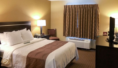 Standard Room, 1 King Bed, Non Smoking