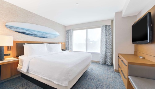 Suite, 1 King Bed with Sofa bed, Non Smoking