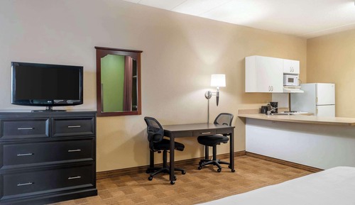 Suite, 1 King Bed, Non Smoking