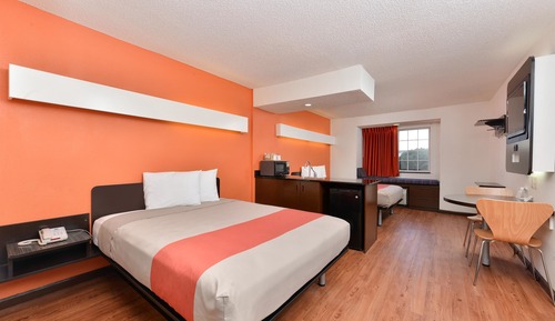 Deluxe Suite, 2 Queen Beds, Non Smoking