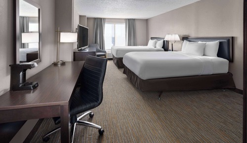 Room, 2 Queen Beds, Accessible, Non Smoking (Mobility, Bathtub w/ Grab Bars)