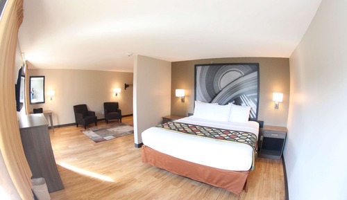Suite, 1 King Bed, Non Smoking