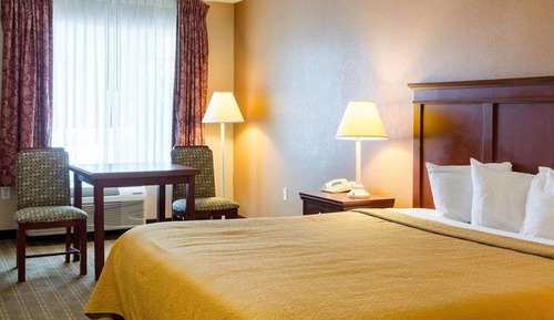 Standard Room, 1 King Bed, Smoking