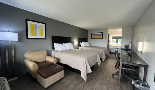 Standard Room, 2 Queen Beds, Non Smoking