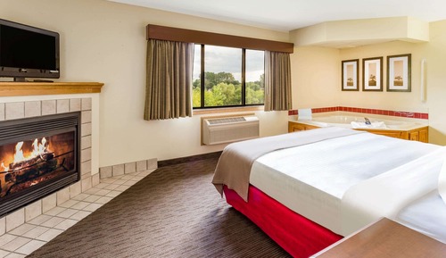 Premier Suite, 1 King Bed, Non Smoking (One-Bedroom Suite)