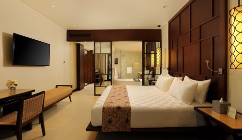 Deluxe Lagoon View Room