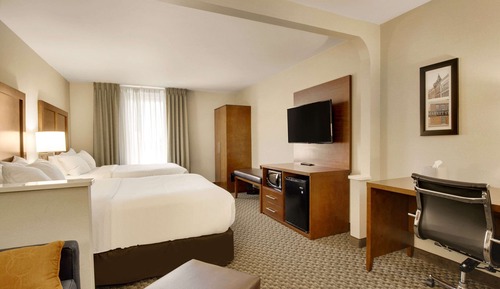 Suite, 2 Double Beds, Non Smoking