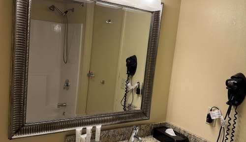 Studio Suite, 1 King Bed with Sofa bed, Non Smoking