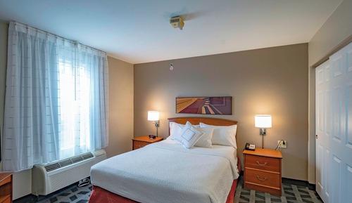 Studio, 1 Queen Bed with Sofa bed, Non Smoking