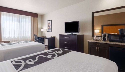 Room, 2 Queen Beds, Accessible, Non Smoking (Mobility/Hearing Impaired Accessible)