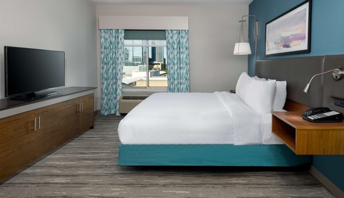 One King Bed, Accessible