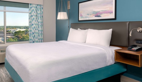 Deluxe Room, 1 King Bed