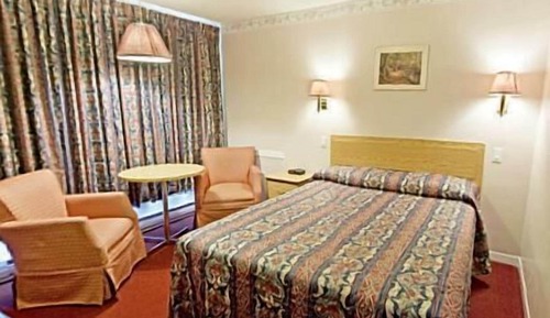 Standard Room, 1 Queen Bed, Non Smoking