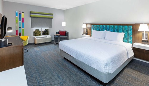 Standard Room, 1 King Bed