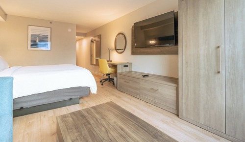 Suite, 1 King Bed with Sofa bed, Bathtub (Rain Shower & Separate Tub)