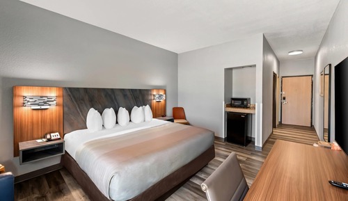 Suite, 1 King Bed, Non Smoking
