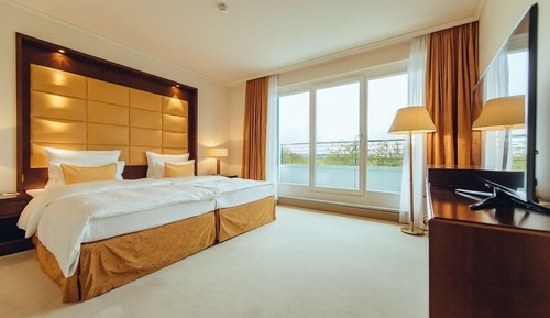 Penthouse (Suite)