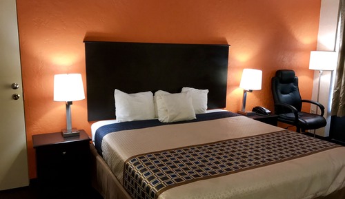 Classic Suite, 1 King Bed, Non Smoking, Jetted Tub