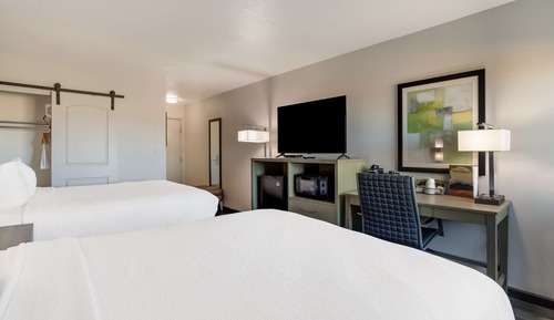 Standard Room, 2 Queen Beds, Non Smoking, Microwave