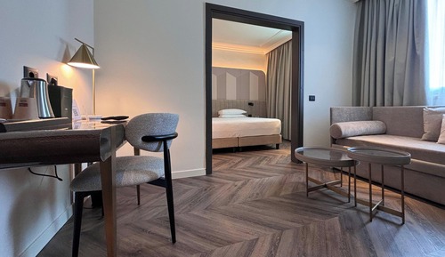 Junior Suite, 1 King Bed