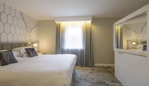 Junior Suite, 1 King Bed