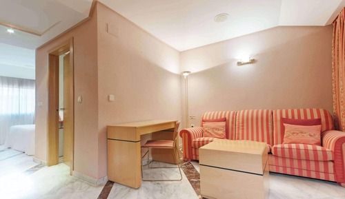 Superior Room, 1 King Bed (Con salon)