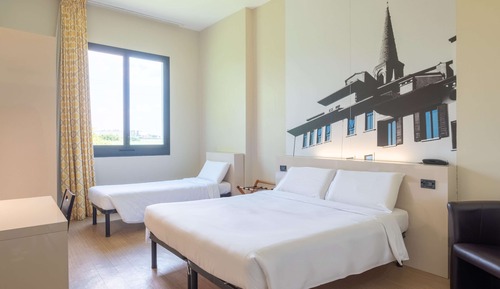 Standard Triple Room, Accessible, Non Smoking