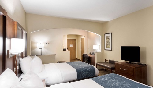 Suite, 2 Queen Beds, Non Smoking