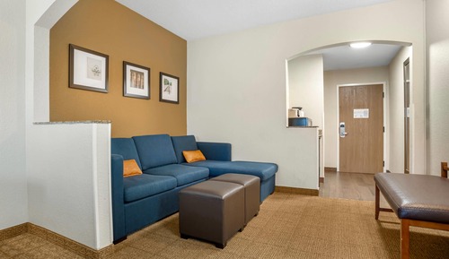 Suite, 1 King Bed, Non Smoking