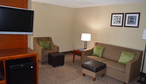 Suite, 1 King Bed, Non Smoking