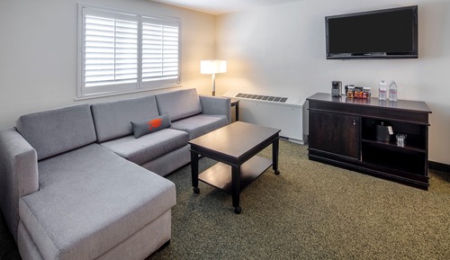 Deluxe Suite, 1 King Bed, Non Smoking