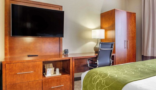 Suite, 1 King Bed, Non Smoking