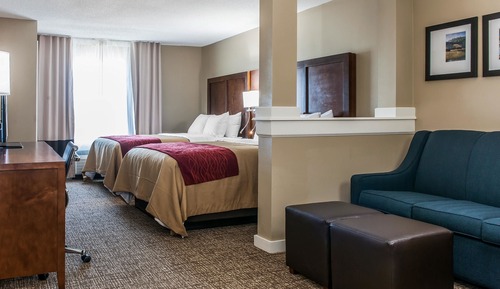Suite, Multiple Beds, Non Smoking (2 Queen, 2 Person Sofa Bed)
