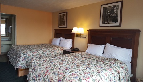 Double Room, 2 Queen Beds, Smoking