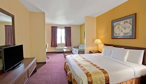 Studio Suite, 1 King Bed, Non Smoking