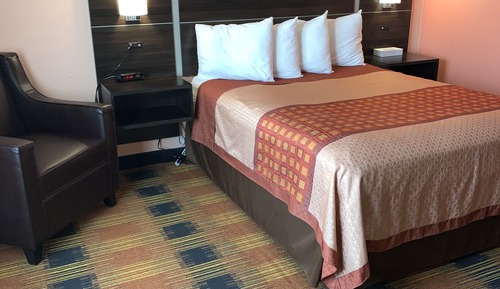 Standard Room, 1 Queen Bed, Non Smoking