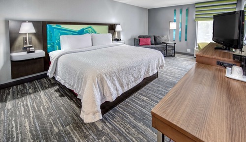 Standard Room, 1 King Bed