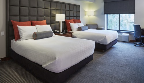 Room, 2 Queen Beds, View (Prairie Extended)