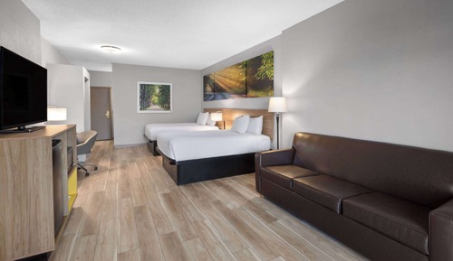 Room, 2 Queen Beds, Non Smoking