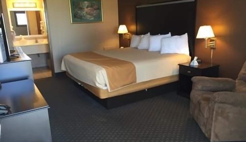 Room, 1 King Bed, Non Smoking