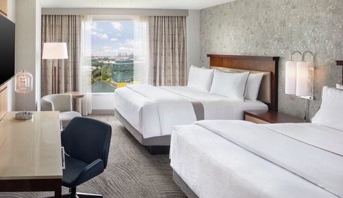 Superior Room, 2 Queen Beds, Lake View